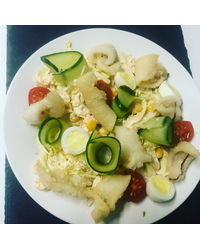 Салат с кальмаром